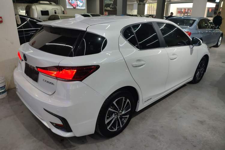 Used Lexus CT 2017 CT200h Elite Edition Monotone China VI Rear Right 45 Deg