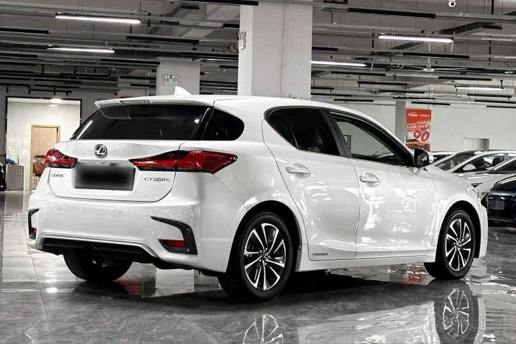 Used Lexus CT 2017 CT200h Elite Edition Monotone China VI Rear Right 45 Deg