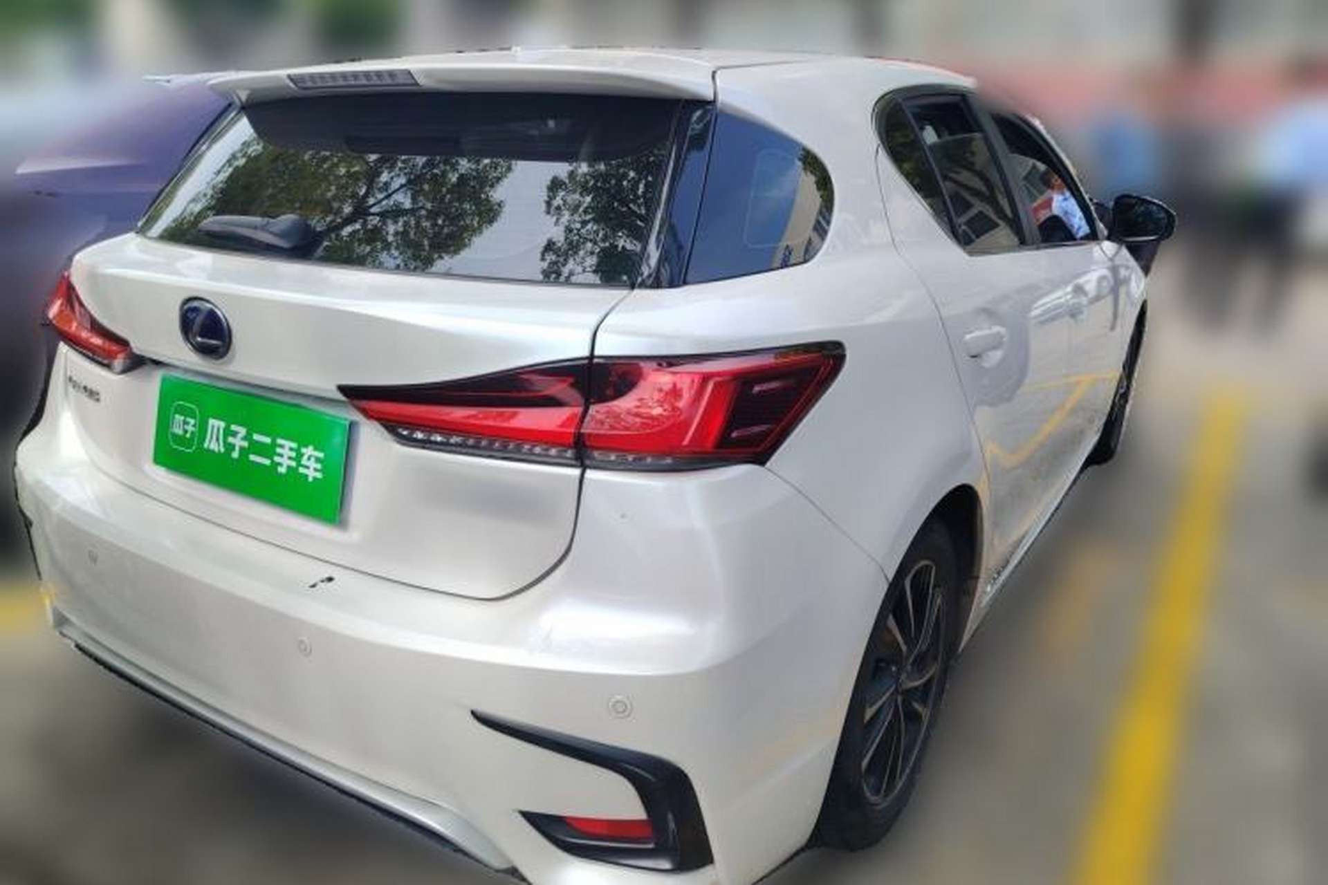 Used Lexus CT 2017 CT200h Comfort Edition Two-Tone China V Standard Rear Right 45 Deg