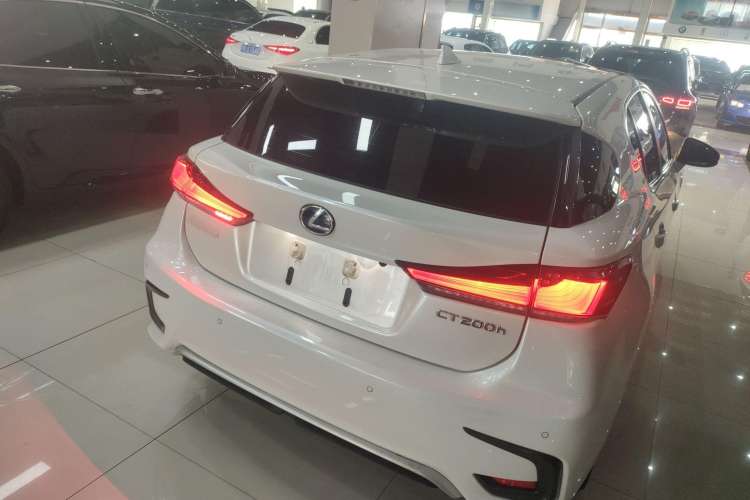 Used Lexus CT 2017 CT200h Elite Edition Monotone China VI Rear Right 45 Deg
