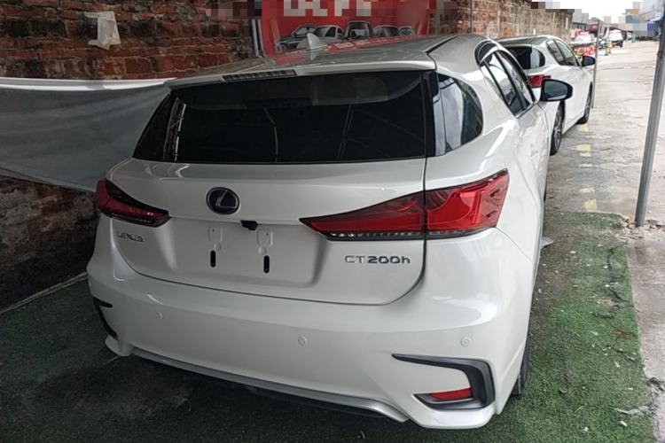 Used Lexus CT 2017 CT200h Elite Edition Monotone China VI Rear
