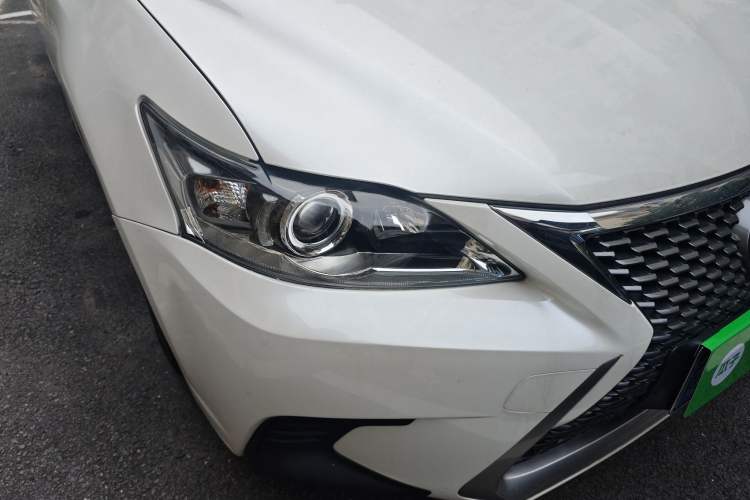 Used Lexus CT 2017 CT200h Elite Edition Monotone China VI Right Front Headlight