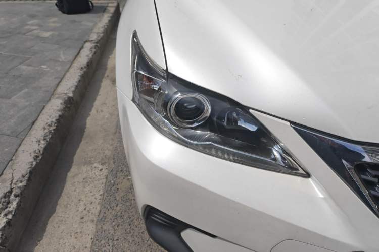 Used Lexus CT 2017 CT200h Elite Edition Solid Color China V Standard Right Front Headlight