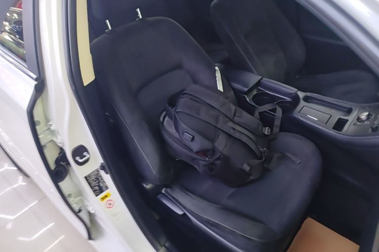 Used Lexus CT 2017 CT200h Elite Edition Solid Color China V Standard Right Front Seat