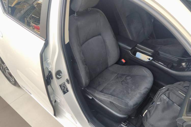 Used Lexus CT 2017 CT200h Elite Edition Monotone China VI Right Front Seat