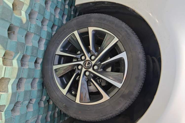 Used Lexus CT 2017 CT200h Comfort Edition Monochrome China V Standard Right Front Wheel Hub