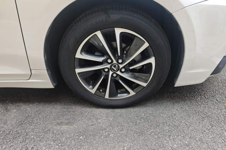 Used Lexus CT 2017 CT200h Elite Edition Monotone China VI Right Front Wheel Hub