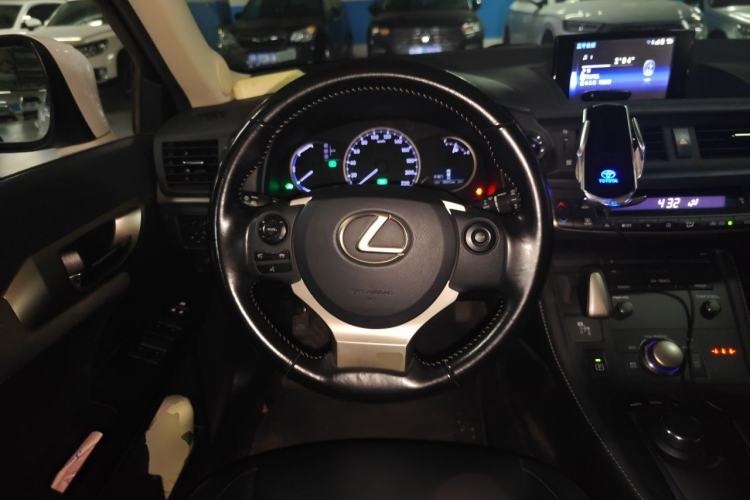 Used Lexus CT 2017 CT200h Comfort Edition Monochrome China V Standard Steering Wheel