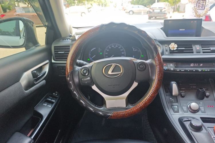 Used Lexus CT 2017 CT200h Comfort Edition Monochrome China V Standard Steering Wheel