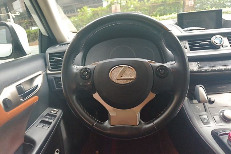 Used Lexus CT 2017 CT200h Comfort Edition Monochrome China V Standard Steering Wheel