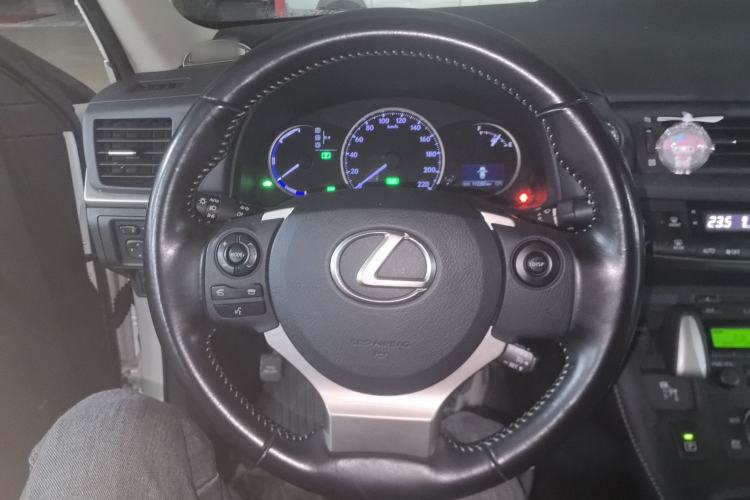 Used Lexus CT 2017 CT200h Elite Edition Solid Color China V Standard Steering Wheel
