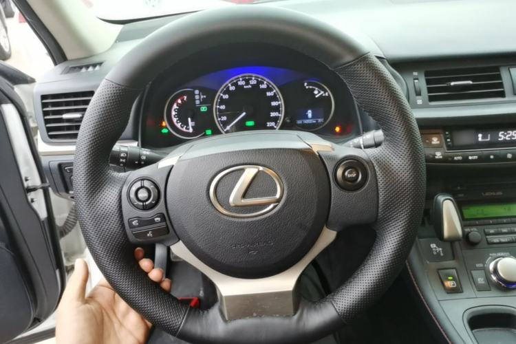 Used Lexus CT 2017 CT200h Elite Edition Solid Color China V Standard Steering Wheel