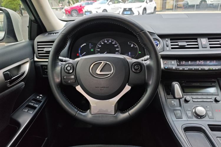 Used Lexus CT 2017 CT200h Elite Edition Solid Color China V Standard Steering Wheel