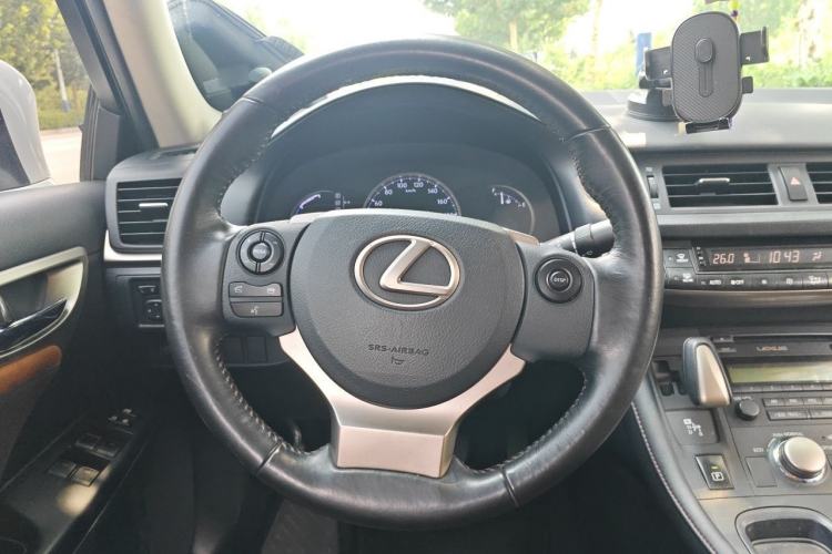 Used Lexus CT 2017 CT200h Elite Edition Monotone China VI Steering Wheel