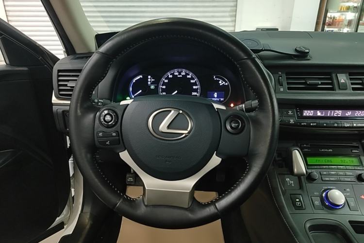 Used Lexus CT 2017 CT200h Elite Edition Solid Color China V Standard Steering Wheel