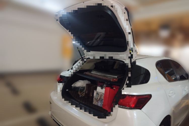 Used Lexus CT 2017 CT200h Elite Edition Two-Tone China V Standard Trunk