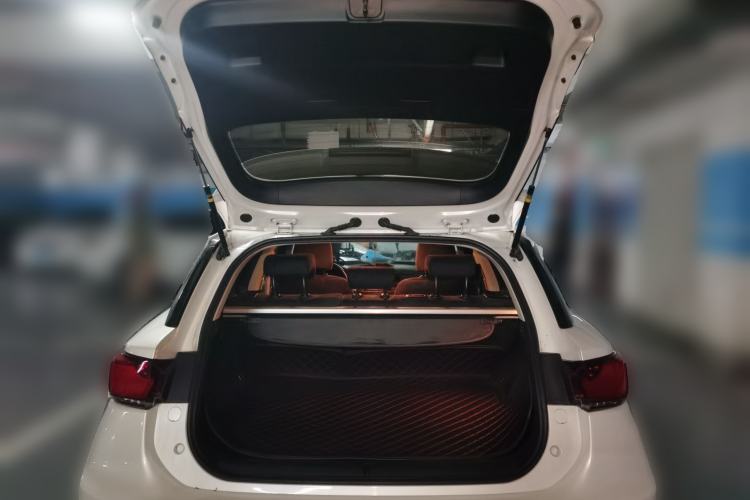 Used Lexus CT 2017 CT200h Elite Edition Solid Color China V Standard Trunk