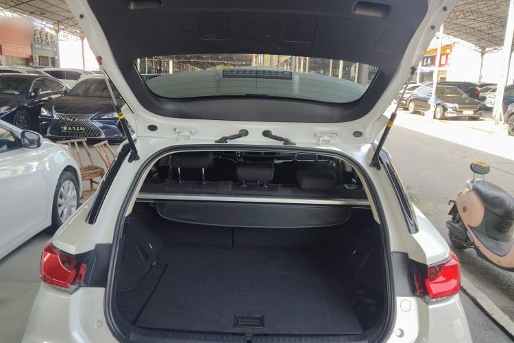 Used Lexus CT 2017 CT200h Elite Edition Monotone China VI Trunk