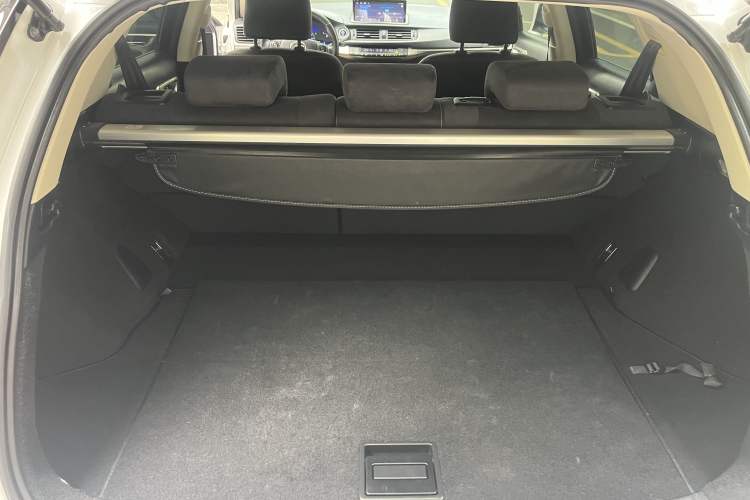 Used Lexus CT 2017 CT200h Elite Edition Solid Color China V Standard Trunk