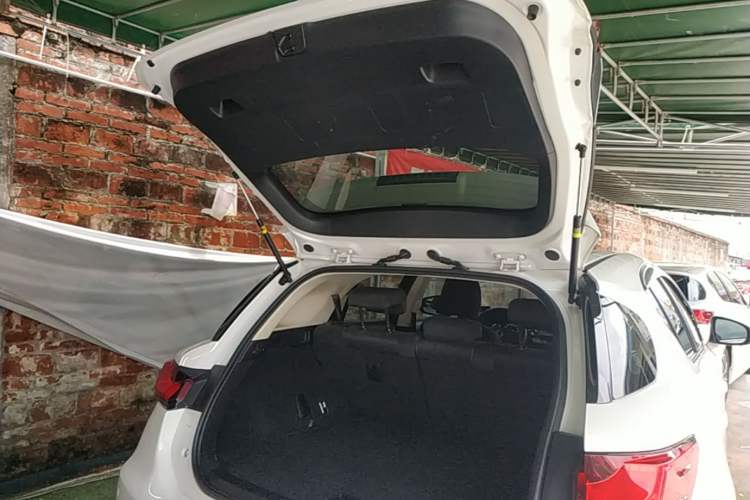 Used Lexus CT 2017 CT200h Elite Edition Monotone China VI Trunk