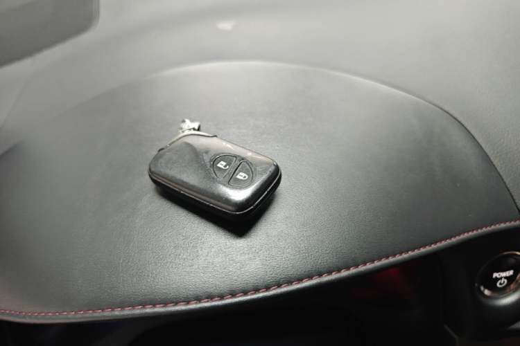Used Lexus CT 2017 CT200h Elite Edition Monotone China VI Vehicle Key