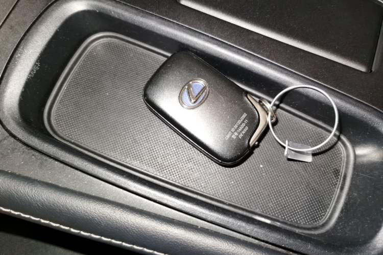 Used Lexus CT 2017 CT200h Elite Edition Solid Color China V Standard Vehicle Key