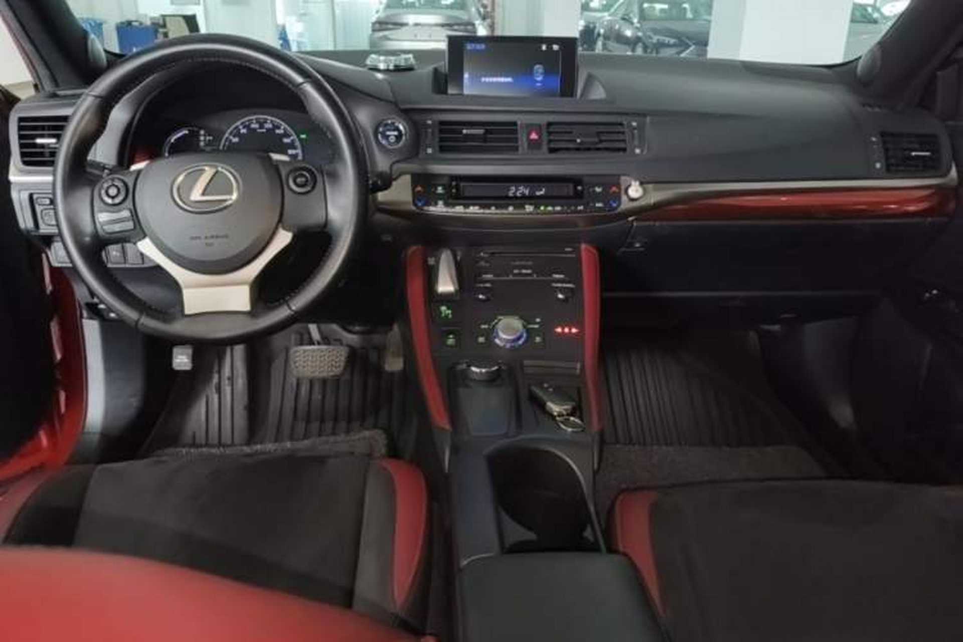 Used Lexus CT 2018 CT200h Colorful Life Special Limited Edition Center Console