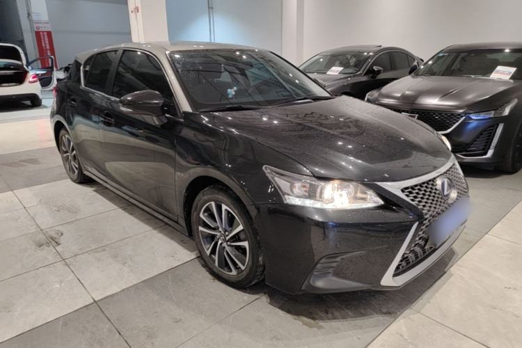 Used Lexus CT 2020 CT200h Elite Edition Two-Tone Front Right 45 Deg