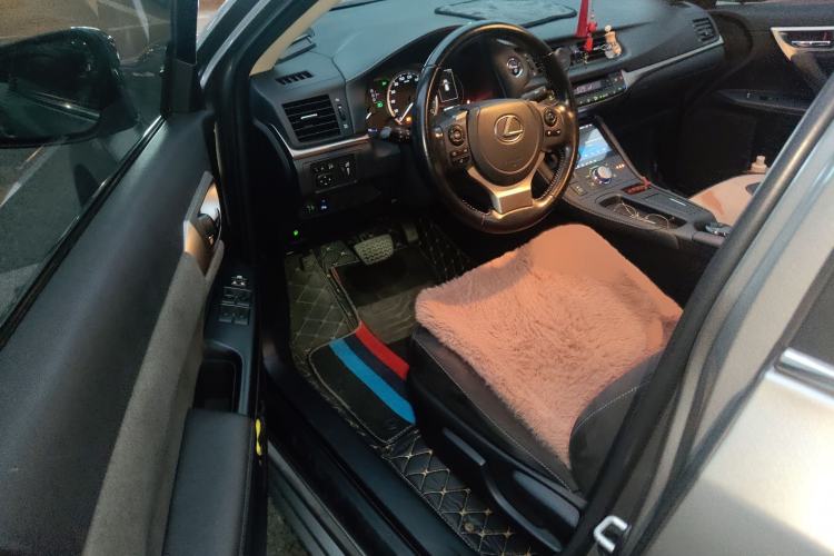 Used Lexus CT 2020 CT200h Elite Edition Monochrome Interior 3