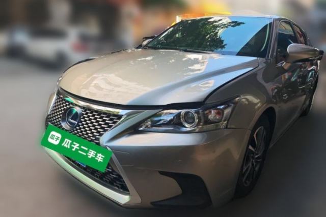 Używany Lexus CT 2020 CT200h Elite Edition Monochrome