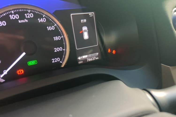 Used Lexus CT 2020 CT200h Elite Edition Monochrome Odometer Close Up