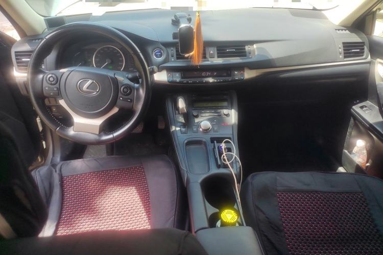 Used Lexus CT 2020 CT200h Elite Edition Monochrome Center Console