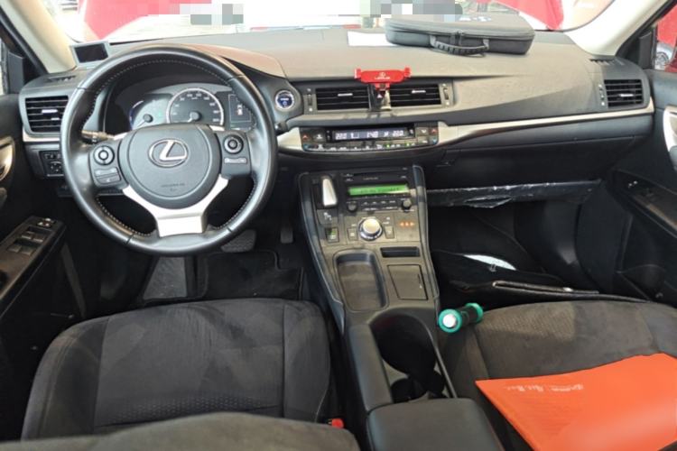 Used Lexus CT 2020 CT200h Elite Edition Monochrome Center Console