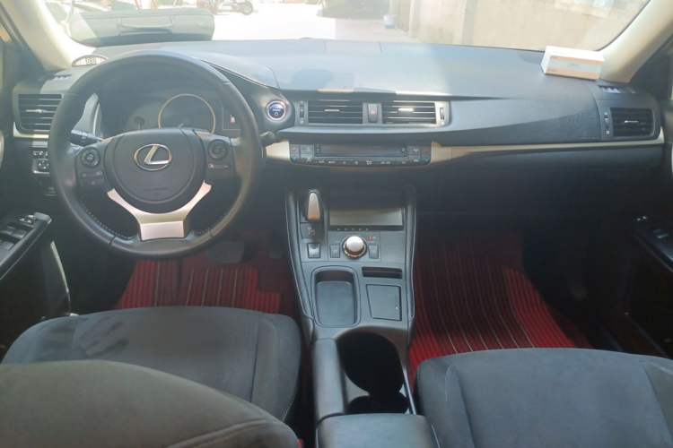 Used Lexus CT 2020 CT200h Elite Edition Monochrome Center Console