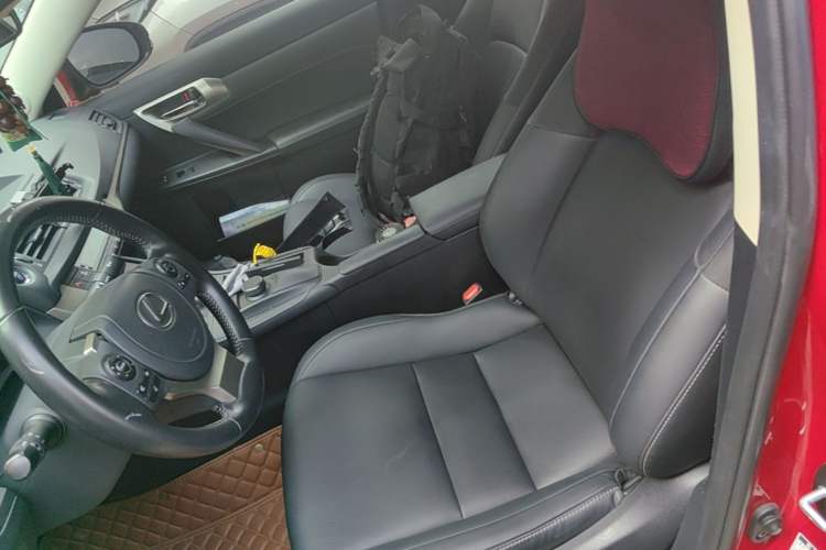 Used Lexus CT 2020 CT200h Comfort Edition Monochrome Left Front Seat