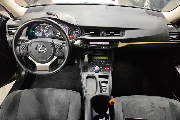 Used Lexus CT 2020 CT200h Elite Edition Monochrome Center Console