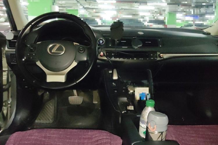 Used Lexus CT 2020 CT200h Elite Edition Monochrome Center Console