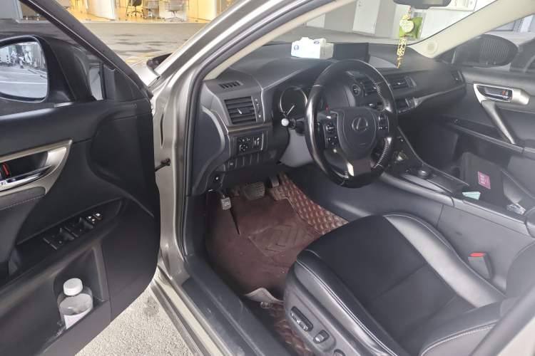Used Lexus CT 2020 CT200h Comfort Edition Monochrome Driver Seat
