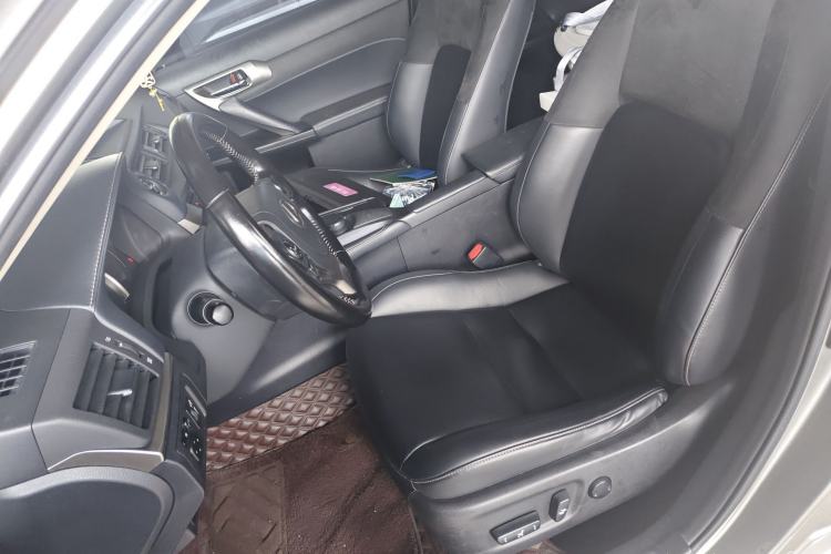 Used Lexus CT 2020 CT200h Comfort Edition Monochrome Left Front Seat