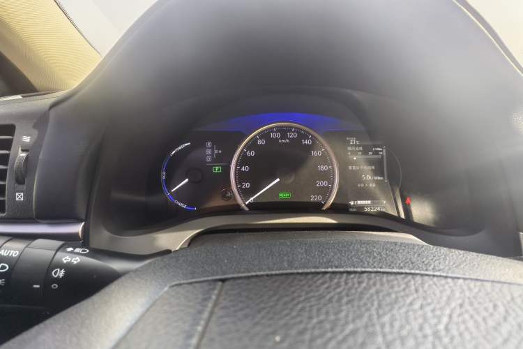 Used Lexus CT 2020 CT200h Elite Edition Monochrome Odometer Close Up