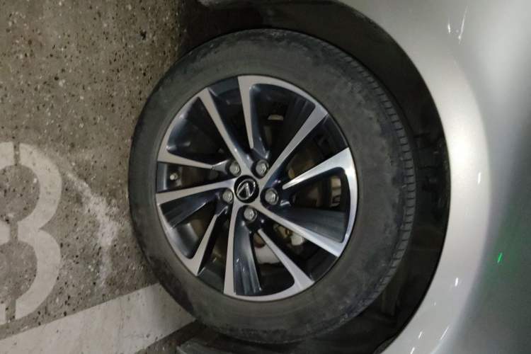 Used Lexus CT 2020 CT200h Elite Edition Monochrome Right Front Wheel Hub