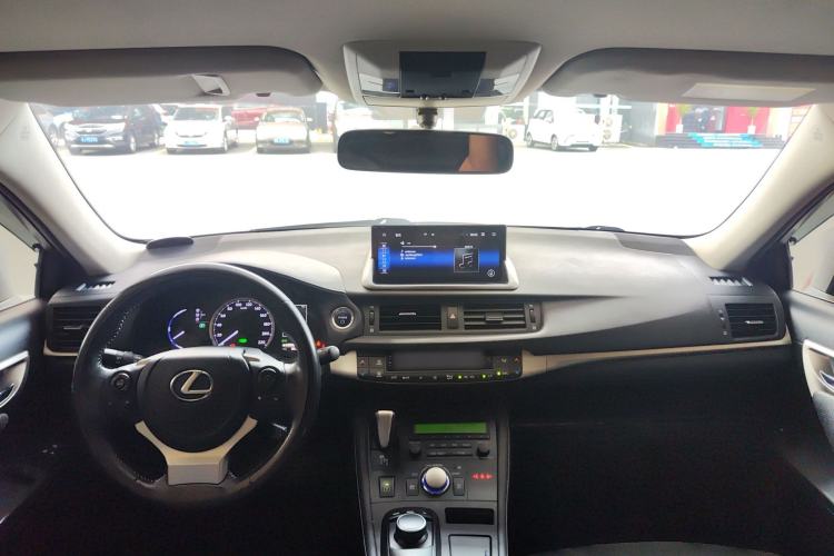 Used Lexus CT 2020 CT200h Elite Edition Monochrome Center Console