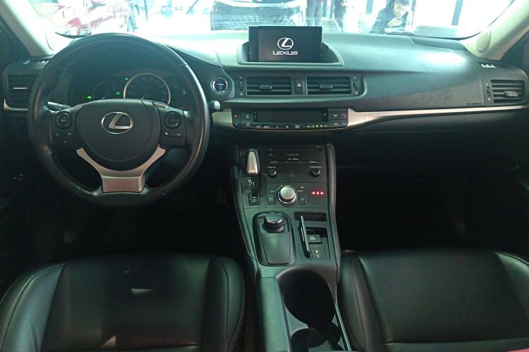 Used Lexus CT 2020 CT200h Comfort Edition Monochrome Center Console