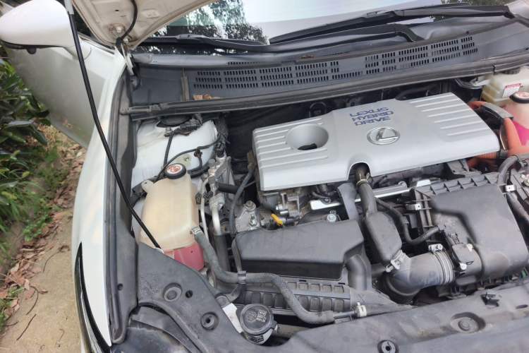 Used Lexus CT 2020 CT200h Comfort Edition Two-Tone Engine Bay Right