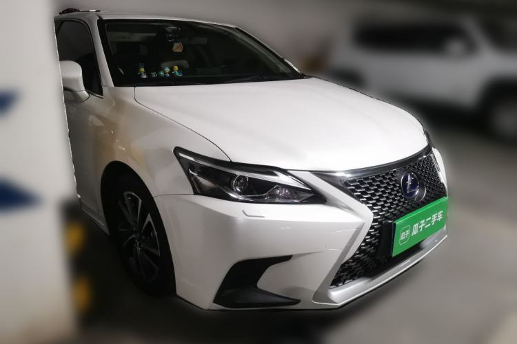 Used Lexus CT 2020 CT200h Comfort Edition Monochrome Front Right 45 Deg
