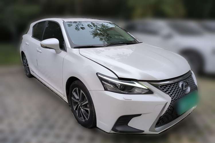 Used Lexus CT 2020 CT200h Comfort Edition Monochrome Front Right 45 Deg
