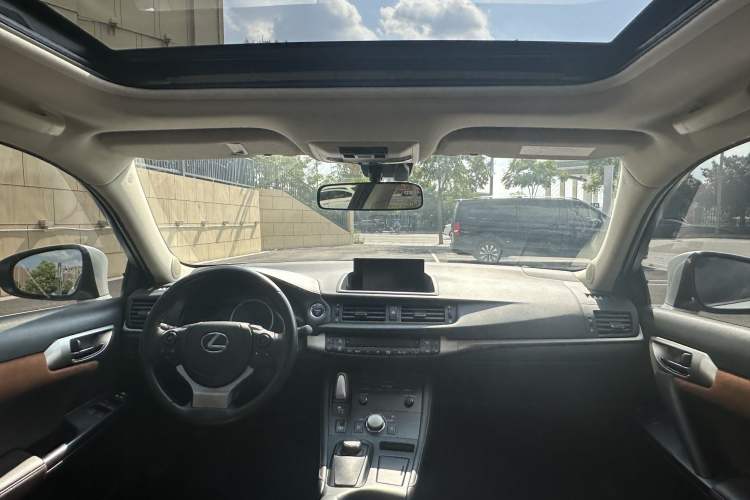 Used Lexus CT 2020 CT200h Comfort Edition Monochrome Interior 8