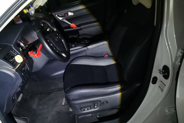 Used Lexus CT 2020 CT200h Comfort Edition Monochrome Left Front Seat
