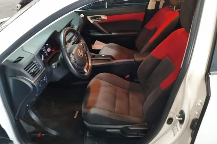 Used Lexus CT 2020 CT200h Elite Edition Monochrome Left Front Seat