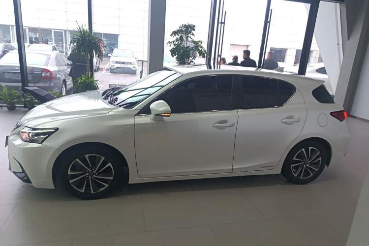 Used Lexus CT 2020 CT200h Comfort Edition Monochrome Left Side
